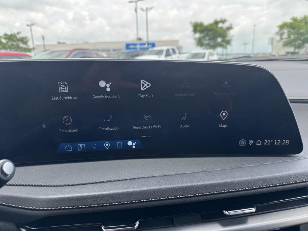 2024 Cadillac XT4 AWD Luxury * Bas Kilométrage * in Terrebonne, Quebec - 14 - w1024h768px