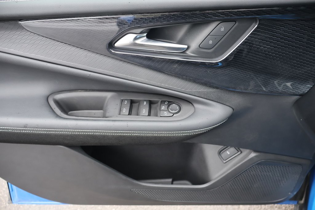 2025 Chevrolet Blazer EV LT in Terrebonne, Quebec - 18 - w1024h768px