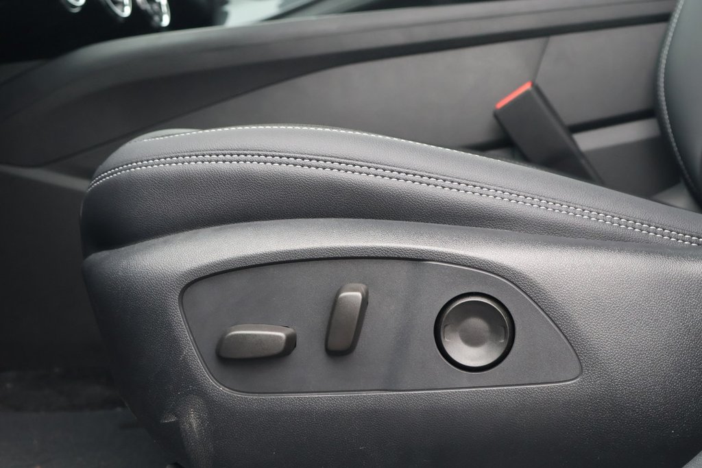 2025 Chevrolet Blazer EV LT in Terrebonne, Quebec - 8 - w1024h768px