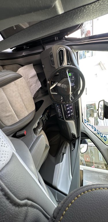 Chevrolet Bolt EUV Premier Toit Panoramique Bose Cuir 2022 à Terrebonne, Québec - 10 - w1024h768px