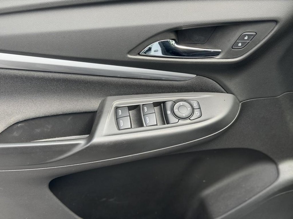 Chevrolet Bolt EUV LT Caméra De Recul Bas Kilométrage 2023 à Terrebonne, Québec - 7 - w1024h768px
