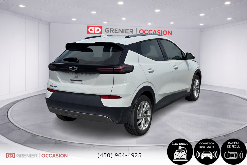2023 Chevrolet Bolt EUV LT in Terrebonne, Quebec - 2 - w1024h768px