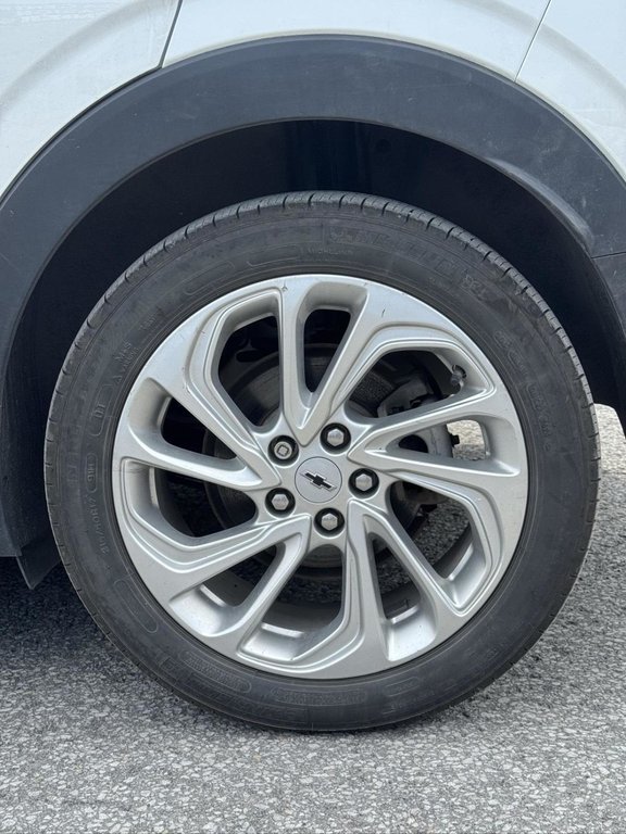 2023 Chevrolet Bolt EUV LT in Terrebonne, Quebec - 16 - w1024h768px