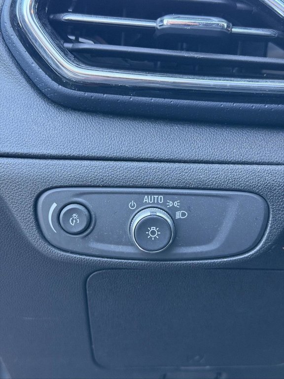 2023 Chevrolet Bolt EUV Premier in Terrebonne, Quebec - 10 - w1024h768px