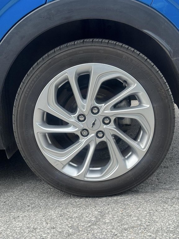 2023 Chevrolet Bolt EUV LT Caméra De Recul Bas Kilométrage in Terrebonne, Quebec - 18 - w1024h768px