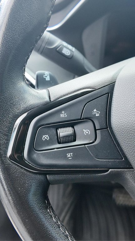 2023 Chevrolet Bolt EUV Premier Toit Panoramique Bose Édition REDLINE in Terrebonne, Quebec - 13 - w1024h768px
