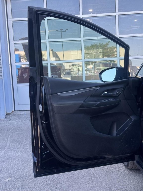 Chevrolet Bolt EV 1LT Caméra De Recul Bas Kilométrage 2022 à Terrebonne, Québec - 7 - w1024h768px