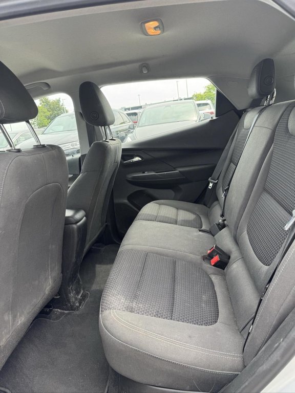 2023 Chevrolet Bolt EV 1LT in Terrebonne, Quebec - 9 - w1024h768px