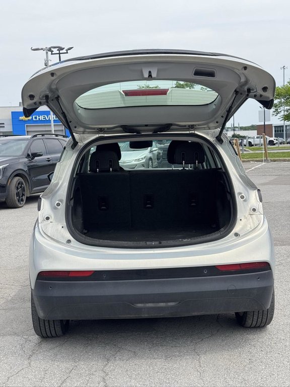 2023 Chevrolet Bolt EV 1LT in Terrebonne, Quebec - 14 - w1024h768px