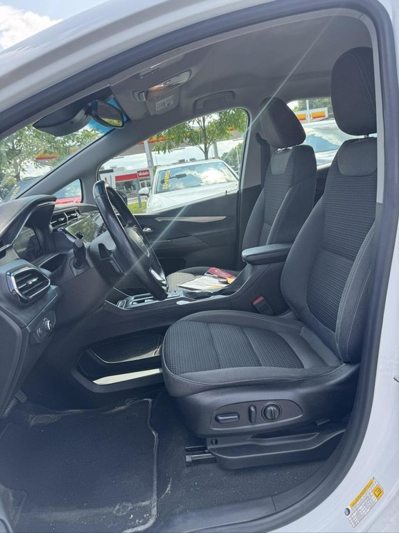 2023 Chevrolet Bolt EV 1LT Bas Kilométrage in Terrebonne, Quebec - 8 - w1024h768px