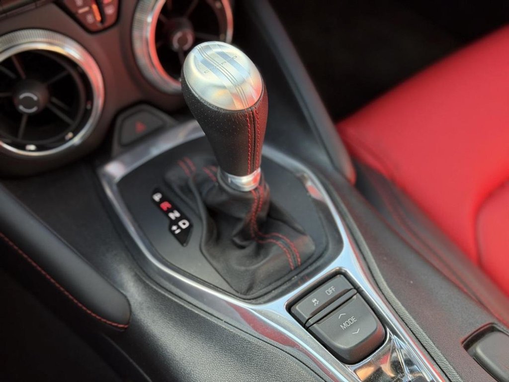 2017 Chevrolet Camaro 2SS Toit Ouvrant Bose Bas Kilométrage in Terrebonne, Quebec - 19 - w1024h768px
