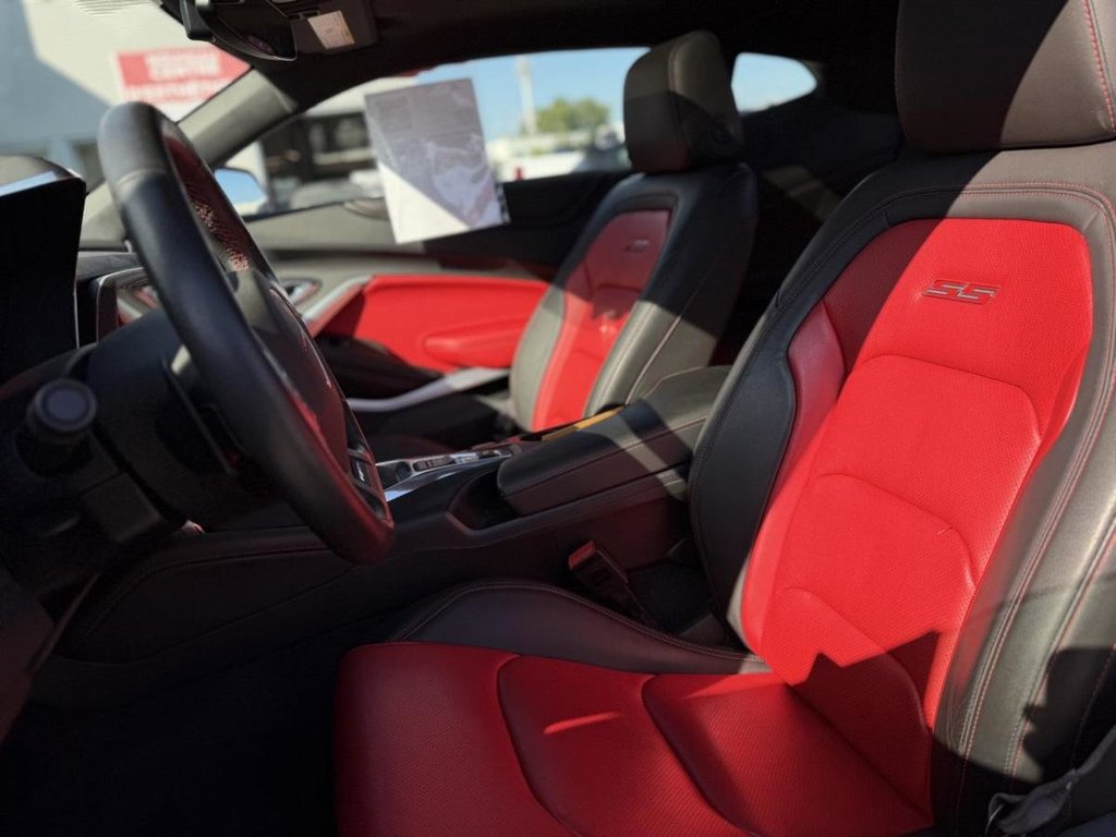 2017 Chevrolet Camaro 2SS Toit Ouvrant Bose Bas Kilométrage in Terrebonne, Quebec - 10 - w1024h768px