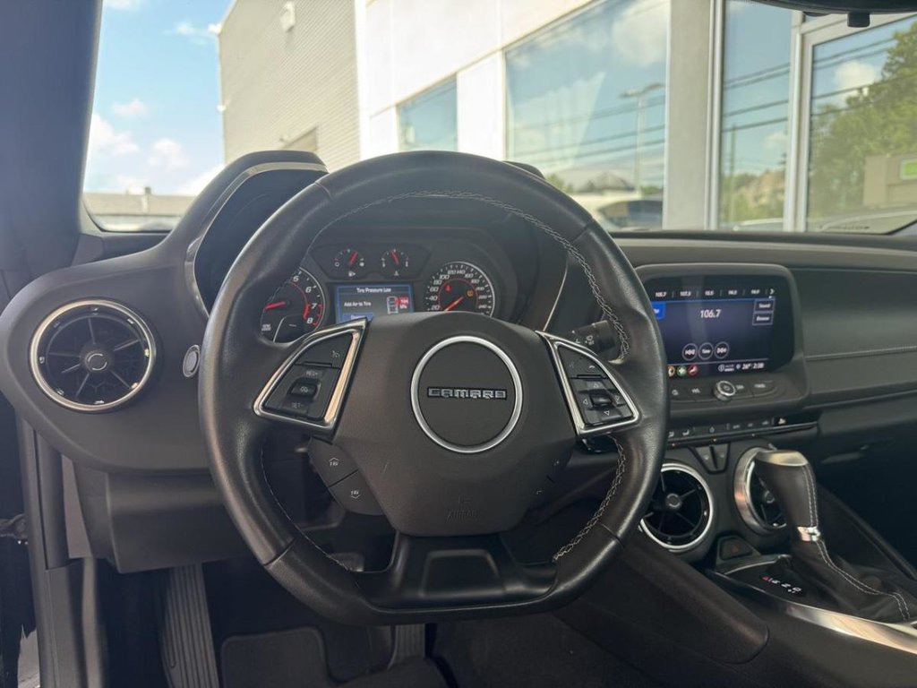 2023 Chevrolet Camaro 1LT RS Convertible Bas Kilométrage in Terrebonne, Quebec - 10 - w1024h768px
