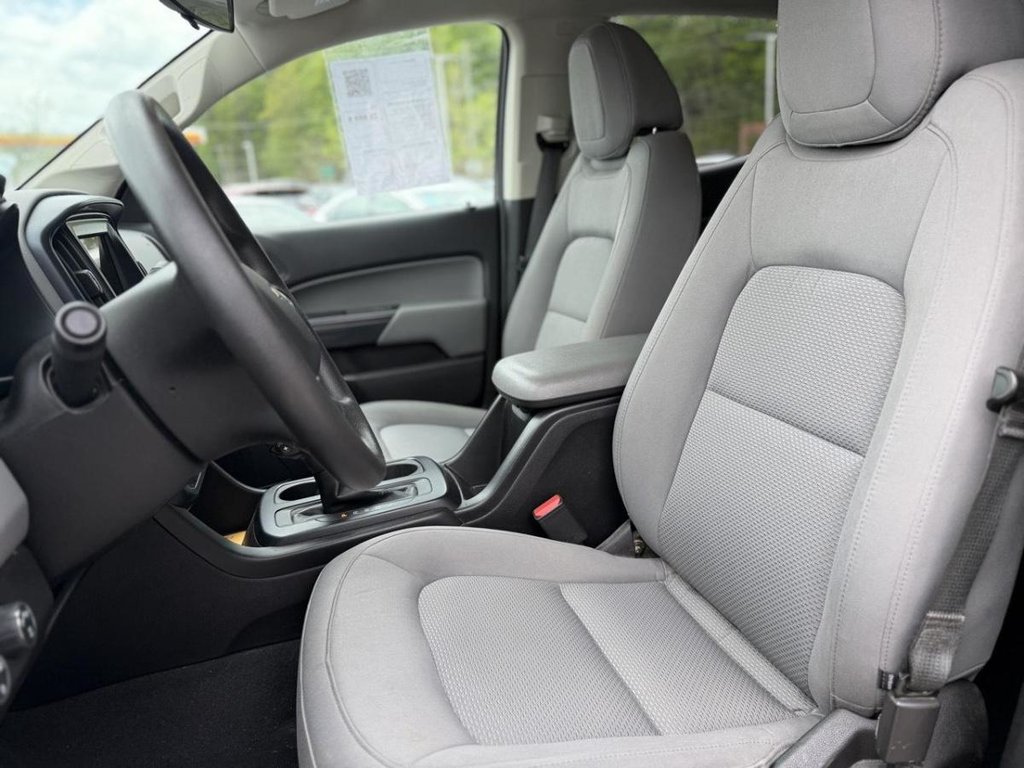 Chevrolet Colorado 4WD Work Truck Crew Cab V6 Bas Kilométrage 2019 à Terrebonne, Québec - 9 - w1024h768px