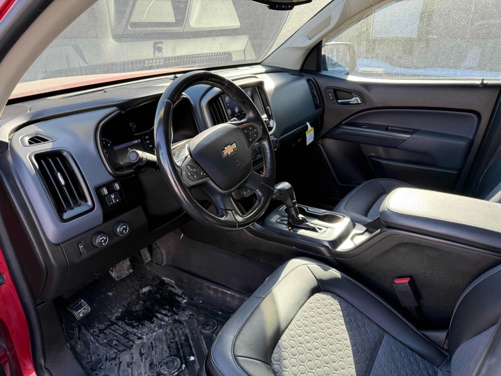 2021 Chevrolet Colorado 4WD Z71 Crew Cab V6 Bas Kilométrage in Terrebonne, Quebec - 2 - w1024h768px