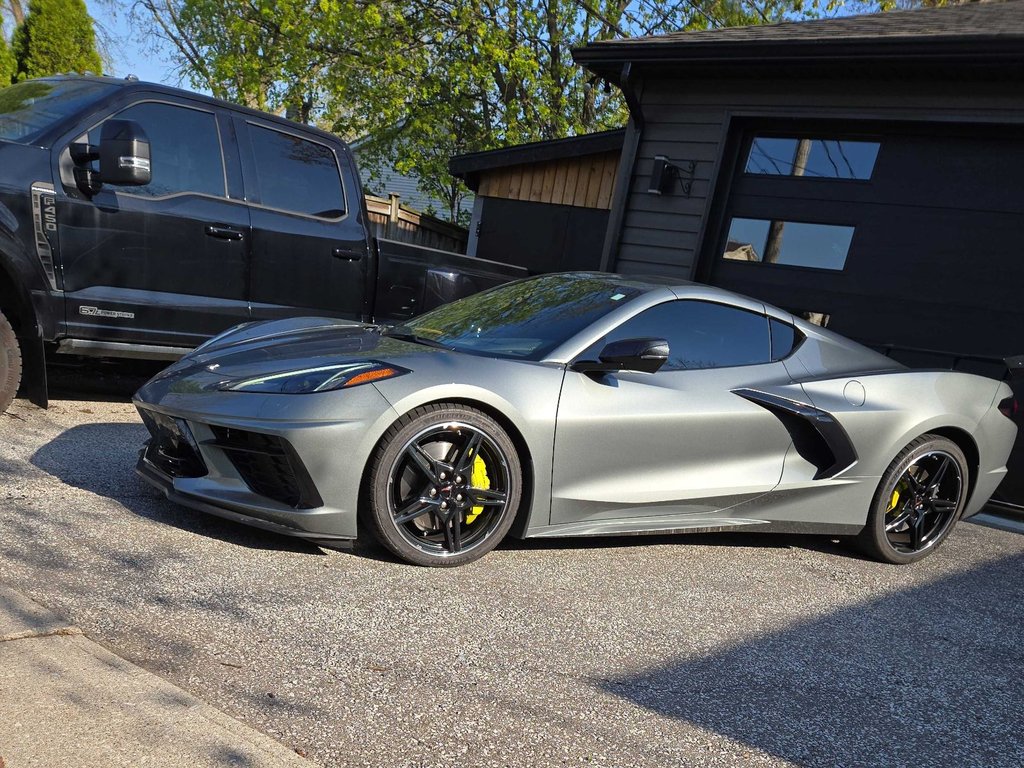Chevrolet Corvette 2LT Z51 Bas Kilométrage 2022 à Terrebonne, Québec - 1 - w1024h768px