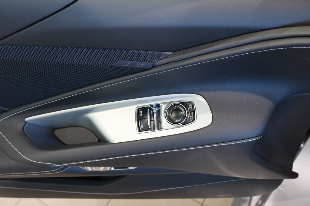 Chevrolet Corvette 1LT 2026 à Terrebonne, Québec - 16 - w1024h768px