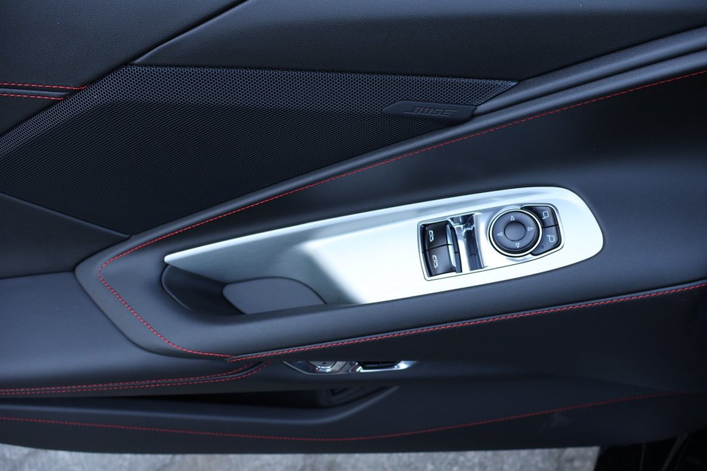 Chevrolet Corvette 1LT 2026 à Terrebonne, Québec - 19 - w1024h768px