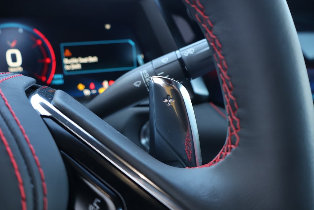 Chevrolet Corvette 1LT 2026 à Terrebonne, Québec - 14 - w1024h768px