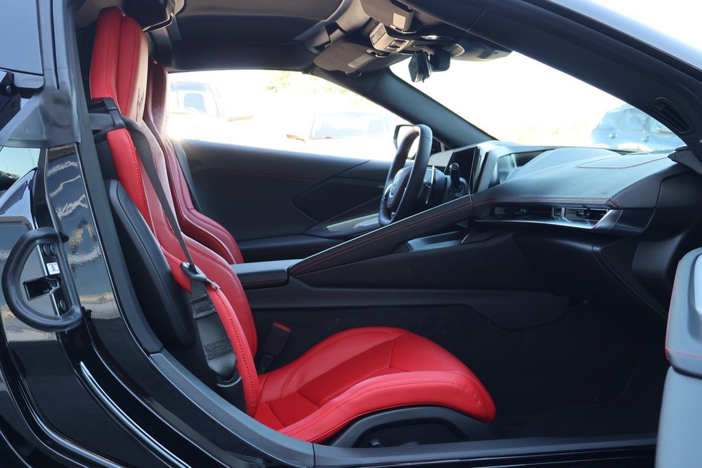 Chevrolet Corvette 1LT 2026 à Terrebonne, Québec - 8 - w1024h768px