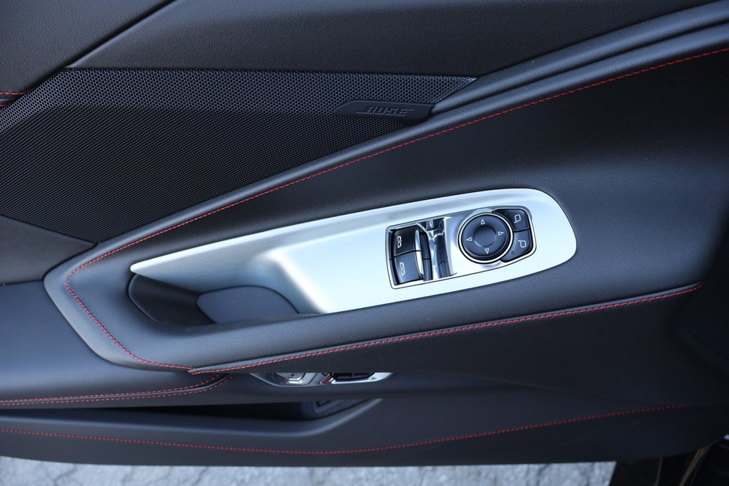 Chevrolet Corvette 1LT 2026 à Terrebonne, Québec - 18 - w1024h768px