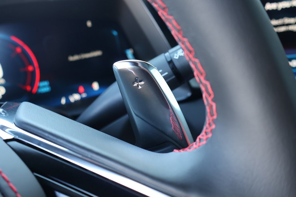 Chevrolet Corvette 1LT 2026 à Terrebonne, Québec - 13 - w1024h768px