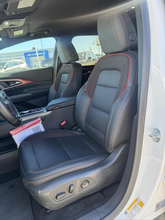 Chevrolet Equinox EV 2RS AWD Bas Kilométrage 2024 à Terrebonne, Québec - 8 - w1024h768px