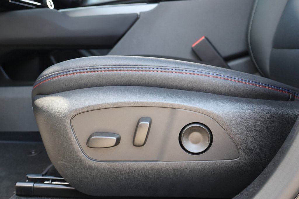 2025 Chevrolet Equinox EV 2RS in Terrebonne, Quebec - 9 - w1024h768px