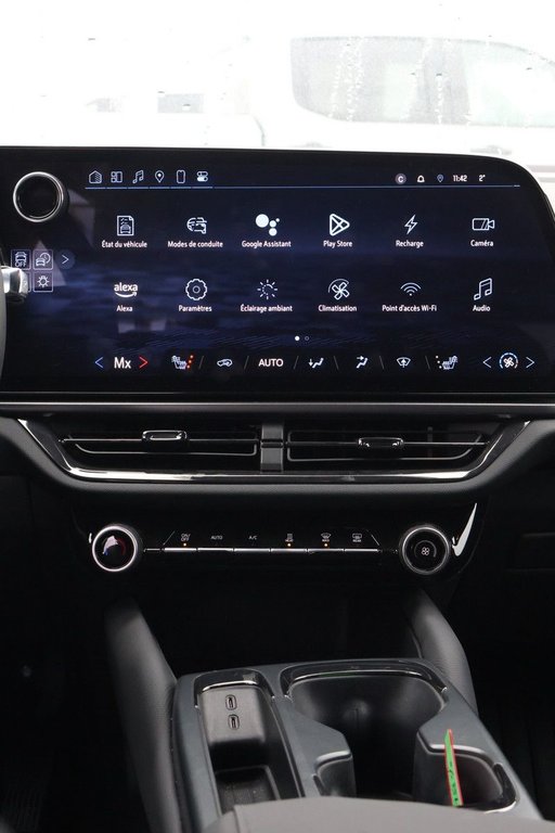 Chevrolet Equinox EV RS 2025 à Terrebonne, Québec - 14 - w1024h768px