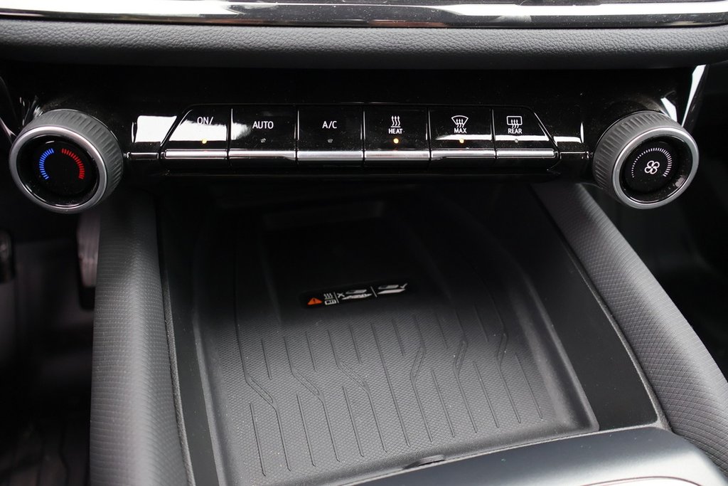 Chevrolet Equinox EV RS 2025 à Terrebonne, Québec - 16 - w1024h768px