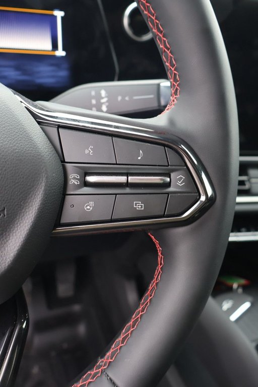 Chevrolet Equinox EV RS 2025 à Terrebonne, Québec - 12 - w1024h768px