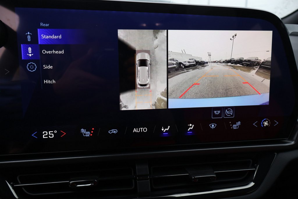 Chevrolet Equinox EV RS 2025 à Terrebonne, Québec - 15 - w1024h768px