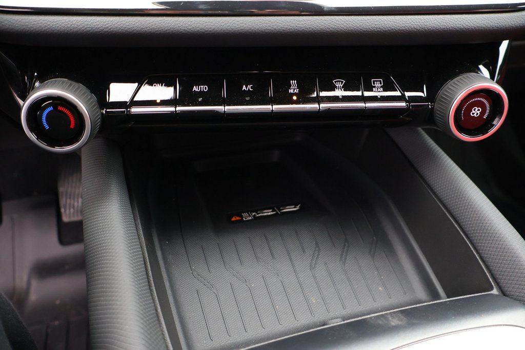 Chevrolet Equinox EV RS 2025 à Terrebonne, Québec - 16 - w1024h768px