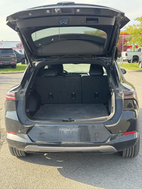 Chevrolet Equinox EV 2LT Cuir Bas Kilométrage 2025 à Terrebonne, Québec - 15 - w1024h768px