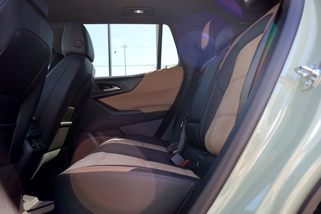 Chevrolet Equinox ACTIV 2026 à Terrebonne, Québec - 21 - w1024h768px
