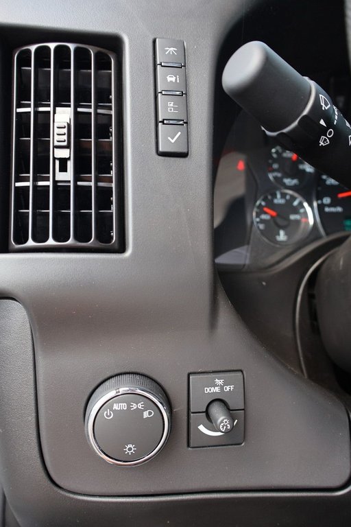 2025 Chevrolet Express Cargo 2500 WT 155'' in Terrebonne, Quebec - 15 - w1024h768px