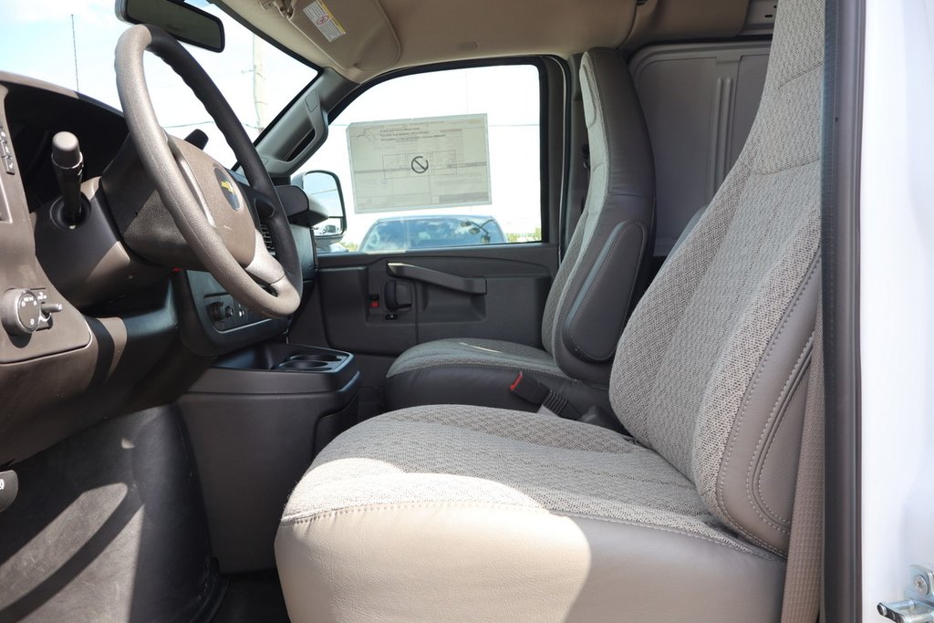 Chevrolet Express Cargo Van  2025 à Terrebonne, Québec - 9 - w1024h768px