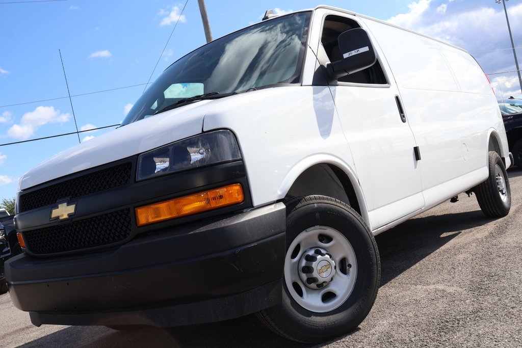 Chevrolet Express Cargo Van  2025 à Terrebonne, Québec - 8 - w1024h768px