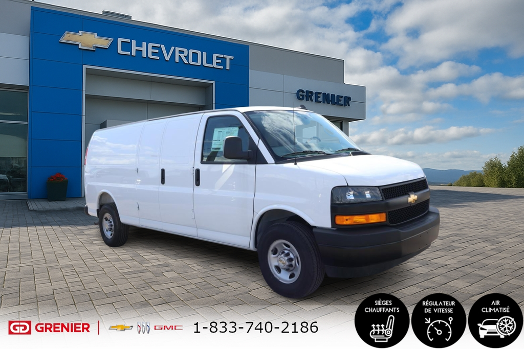 2025 Chevrolet Express Cargo Van in Terrebonne, Quebec - 3 - w1024h768px