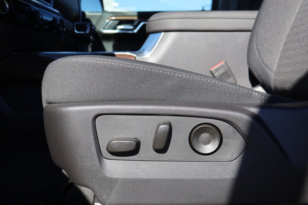 2025 Chevrolet Silverado 1500 LT Trail Boss in Terrebonne, Quebec - 4 - w1024h768px