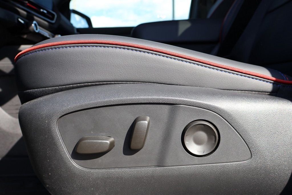 2025 Chevrolet Silverado 1500 RST in Terrebonne, Quebec - 10 - w1024h768px