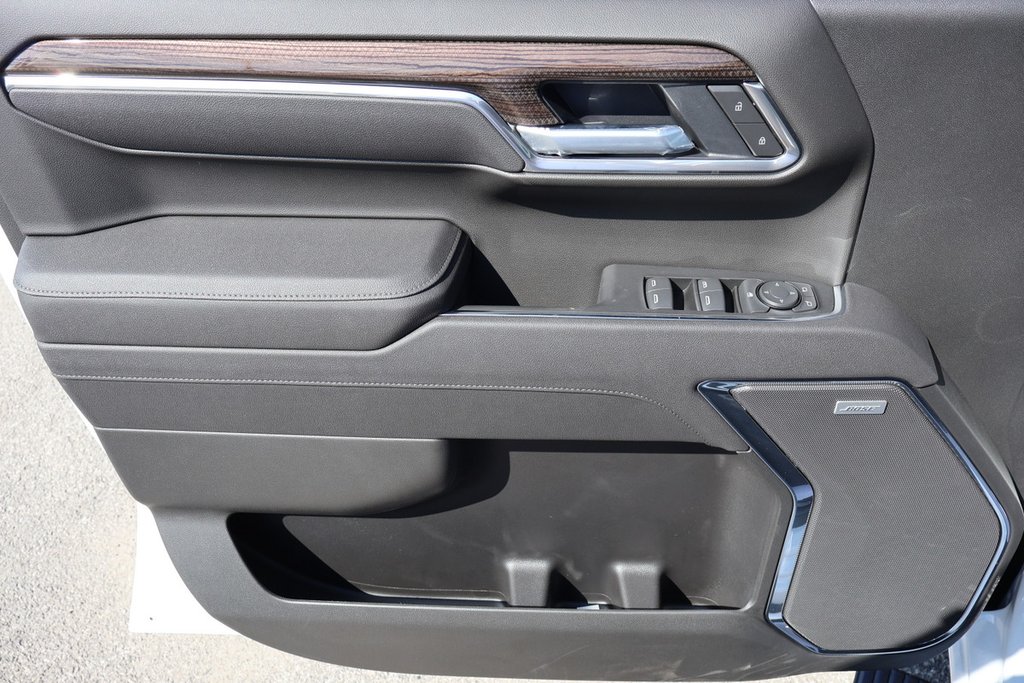 2025 Chevrolet Silverado 1500 RST in Terrebonne, Quebec - 20 - w1024h768px