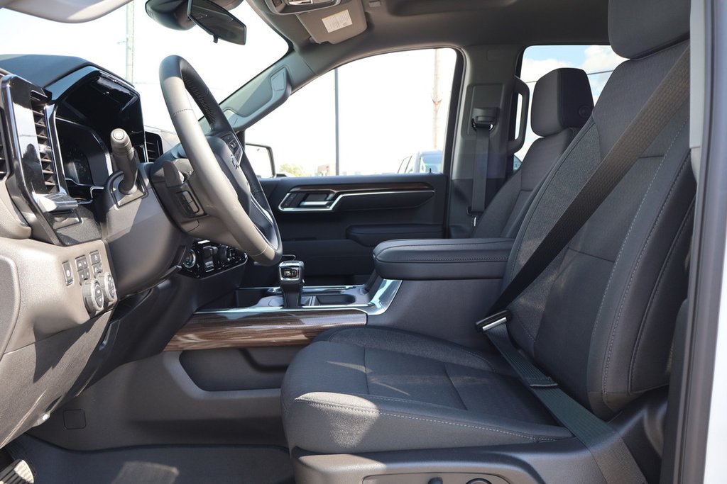 2025 Chevrolet Silverado 1500 RST in Terrebonne, Quebec - 8 - w1024h768px