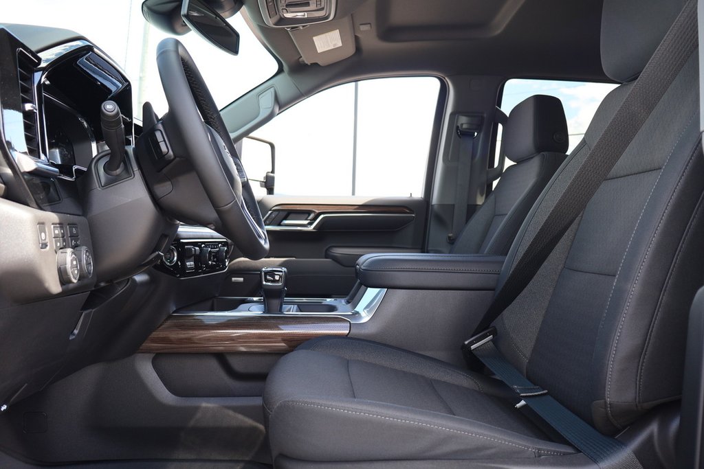 2025 Chevrolet Silverado 1500 RST in Terrebonne, Quebec - 8 - w1024h768px