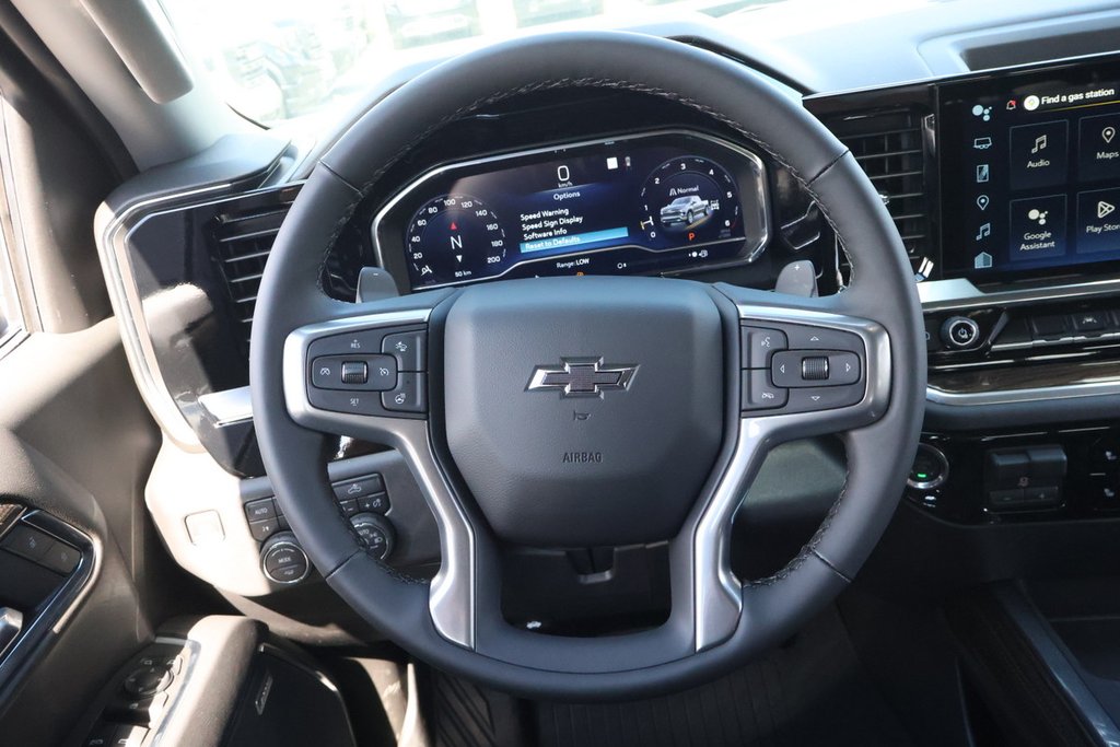 2025 Chevrolet Silverado 1500 RST in Terrebonne, Quebec - 11 - w1024h768px