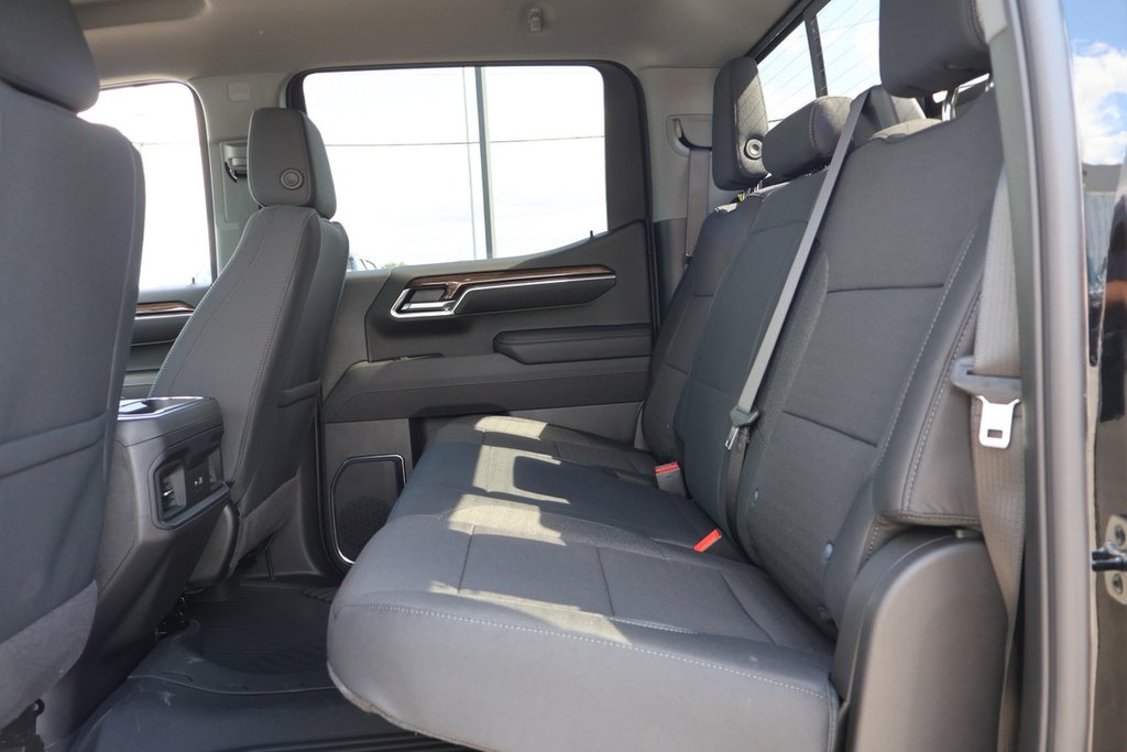 2025 Chevrolet Silverado 1500 RST in Terrebonne, Quebec - 22 - w1024h768px