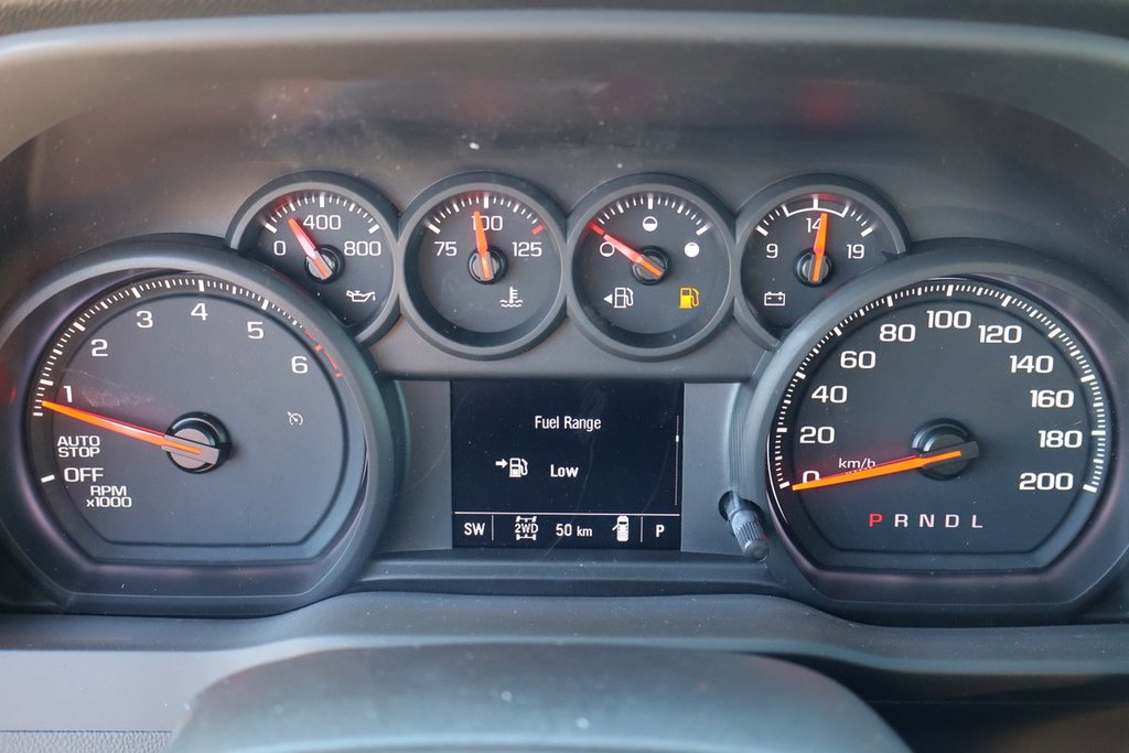 2025 Chevrolet Silverado 1500 Custom in Terrebonne, Quebec - 12 - w1024h768px