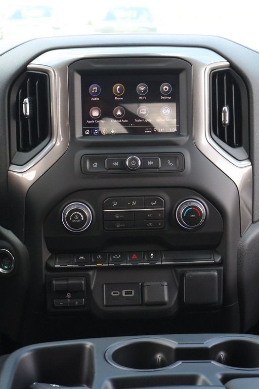 2025 Chevrolet Silverado 1500 Custom in Terrebonne, Quebec - 14 - w1024h768px