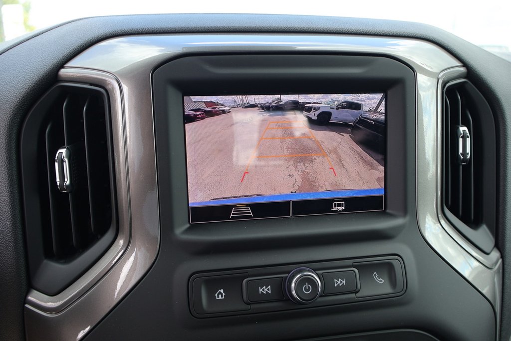 Chevrolet Silverado 1500 Custom 2025 à Terrebonne, Québec - 15 - w1024h768px