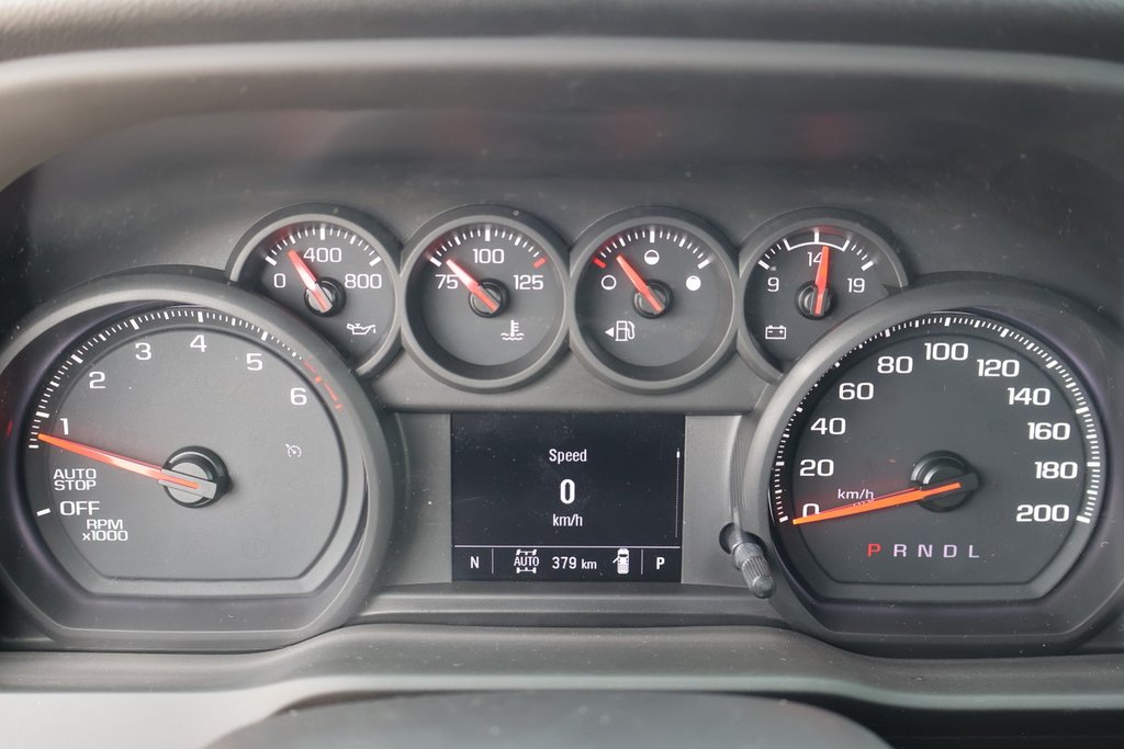 Chevrolet Silverado 1500 Custom 2025 à Terrebonne, Québec - 13 - w1024h768px